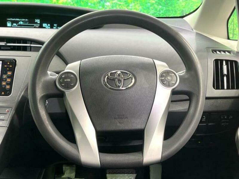 PRIUS-12