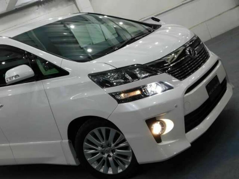 VELLFIRE-5