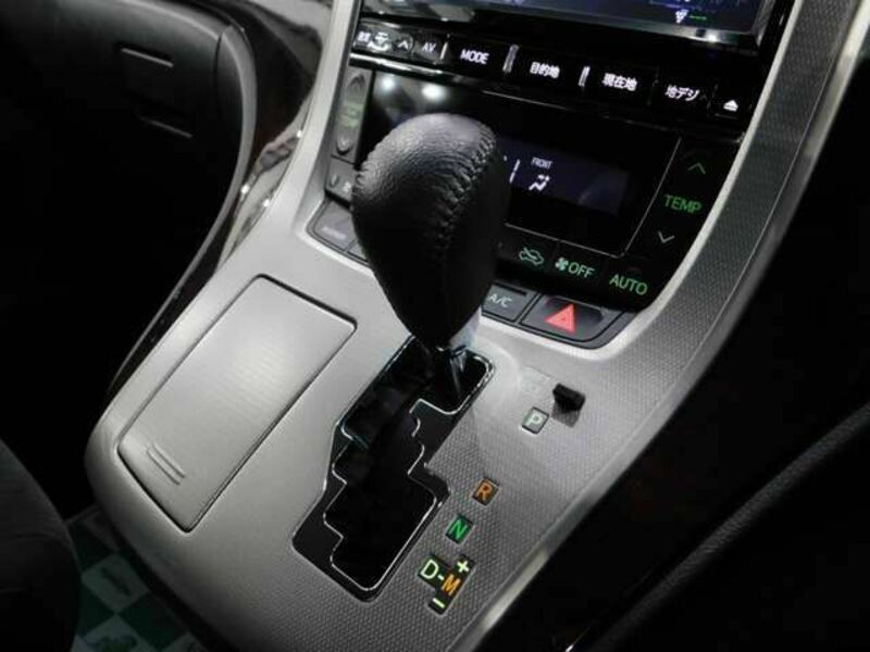 VELLFIRE-17