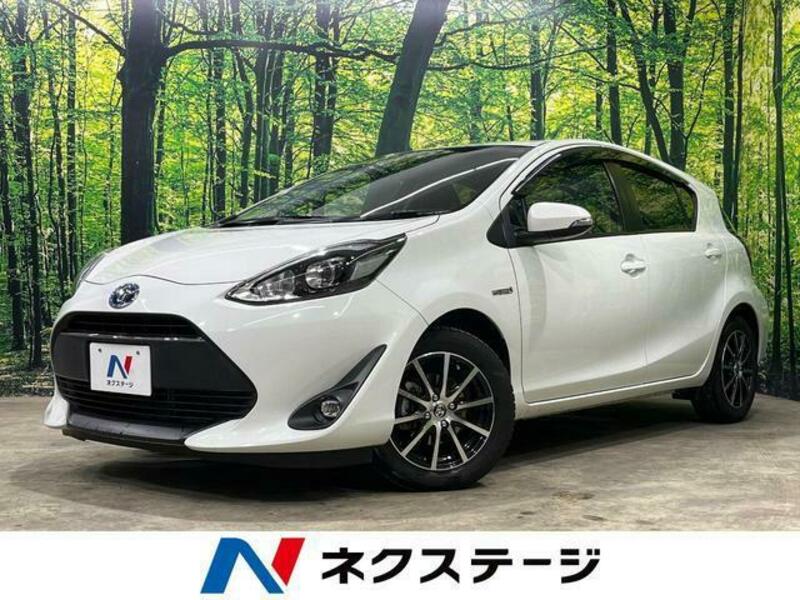 TOYOTA　AQUA