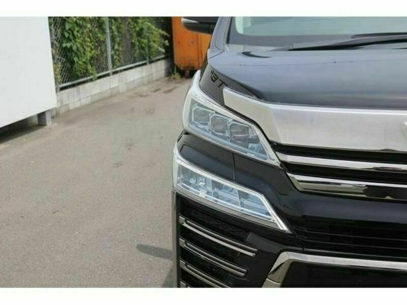 VELLFIRE-9