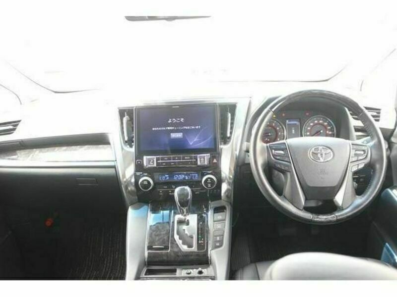 VELLFIRE-15
