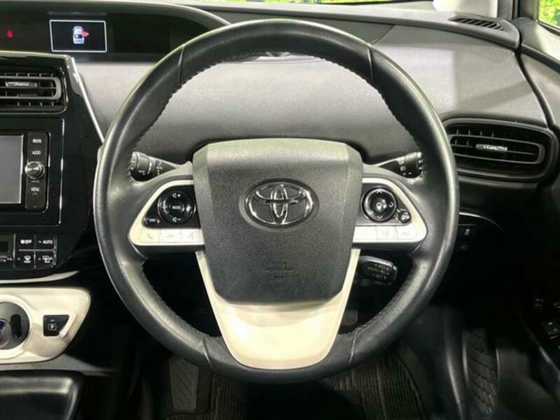 PRIUS-11