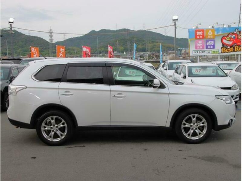 OUTLANDER