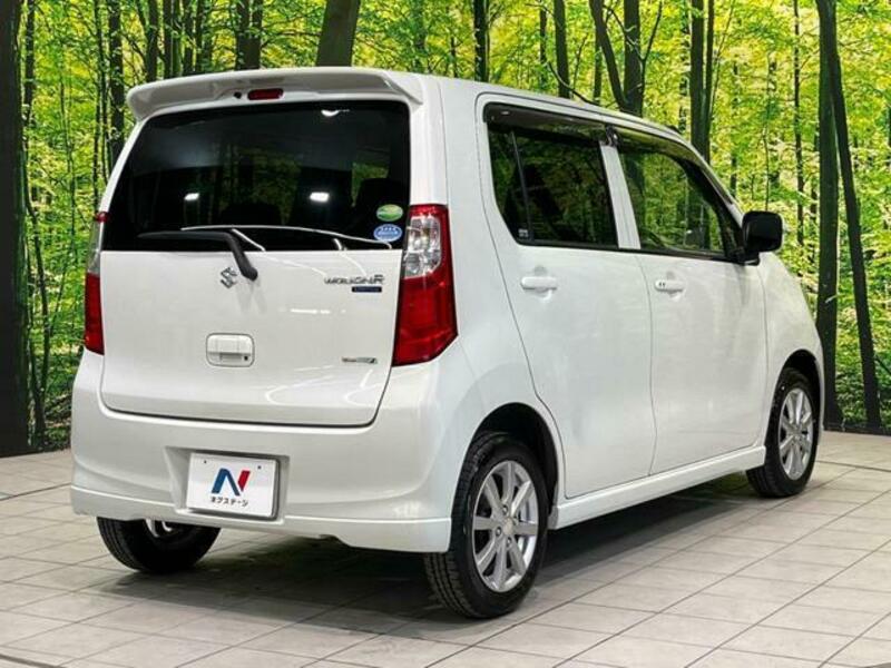 WAGON R-16