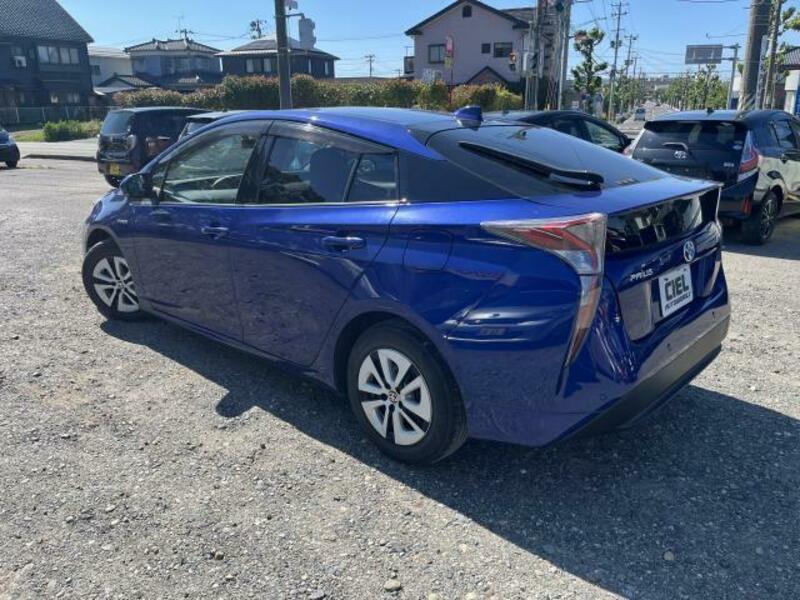 PRIUS-3