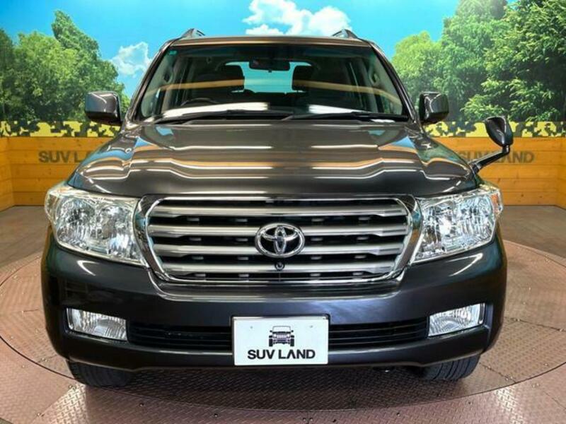 LAND CRUISER
