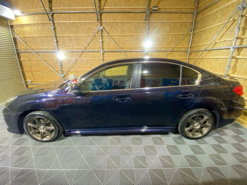 LEGACY B4