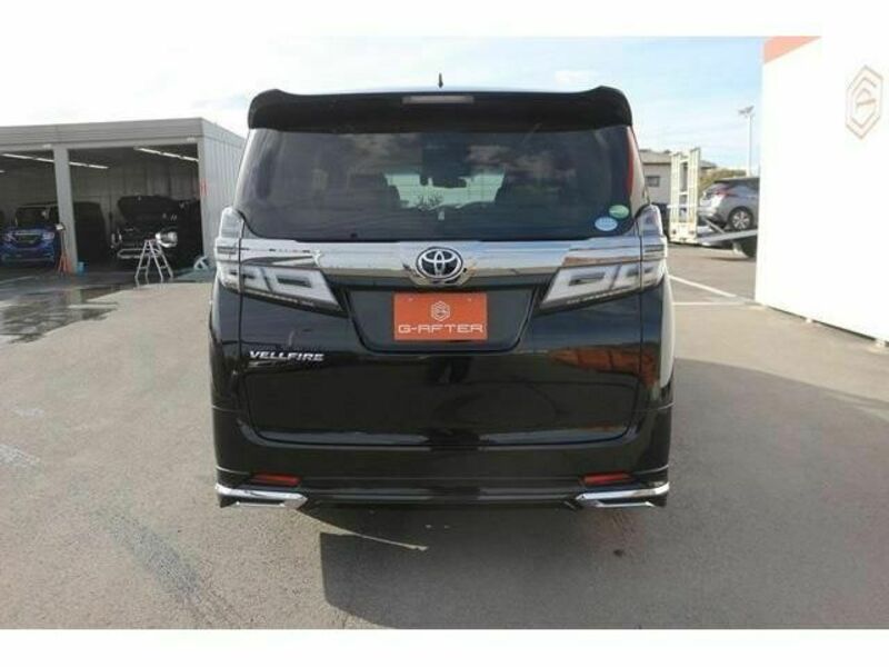 VELLFIRE-7
