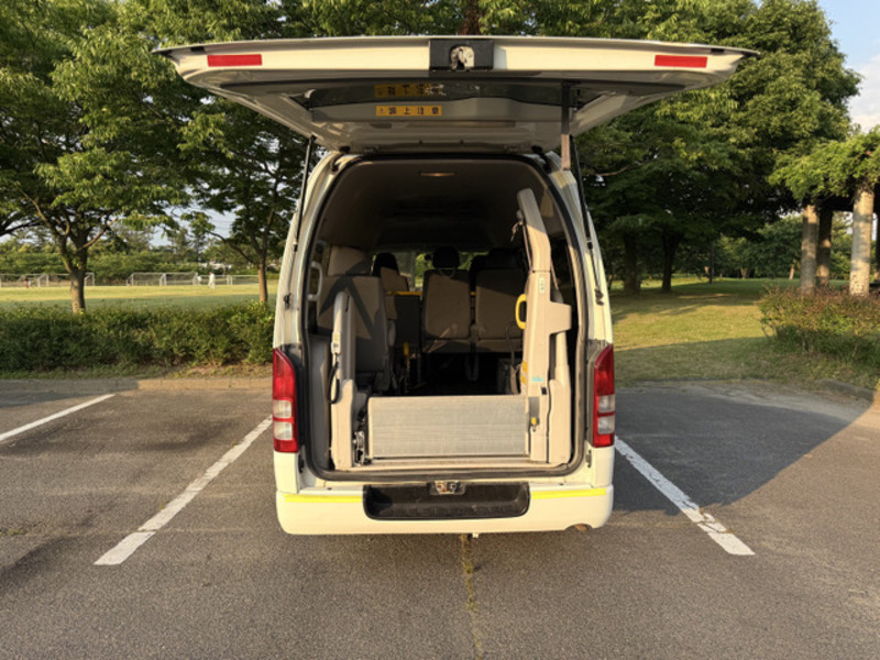 HIACE VAN