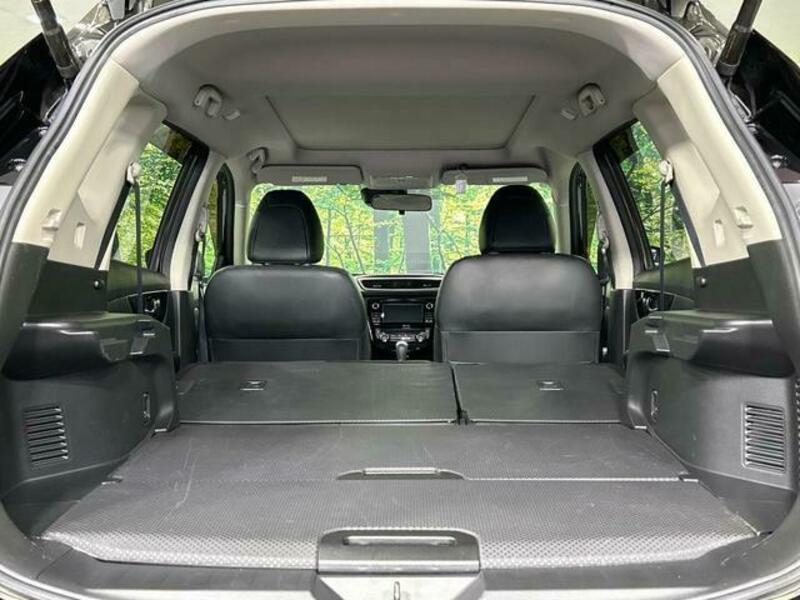 X-TRAIL-9