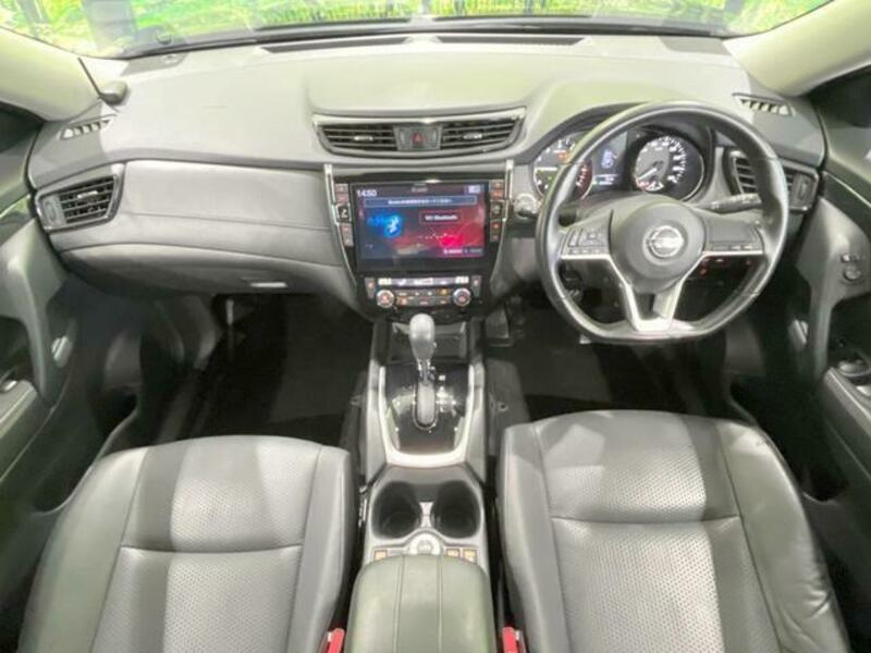 X-TRAIL-1