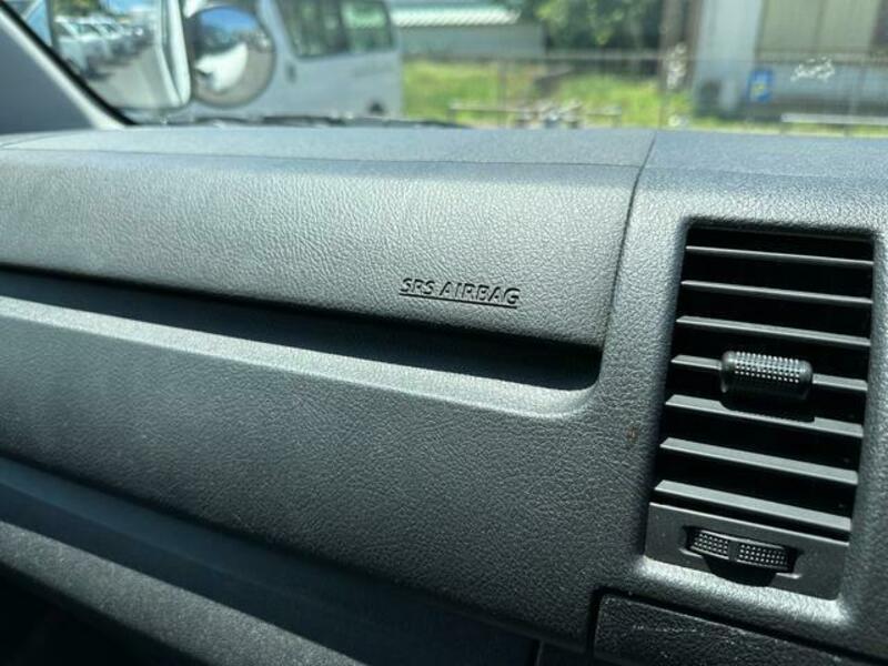 HIACE VAN-13