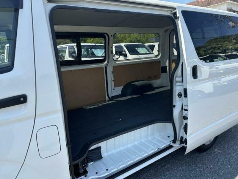 HIACE VAN-6