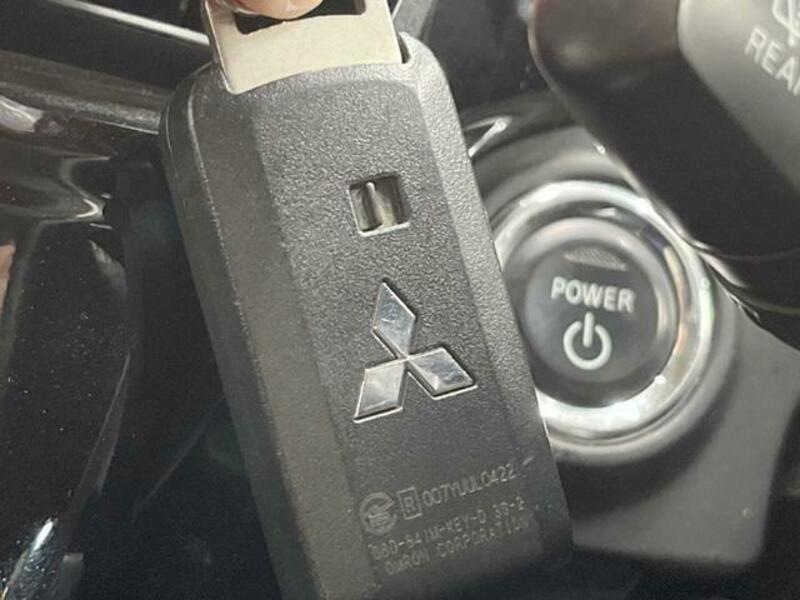 OUTLANDER PHEV-4