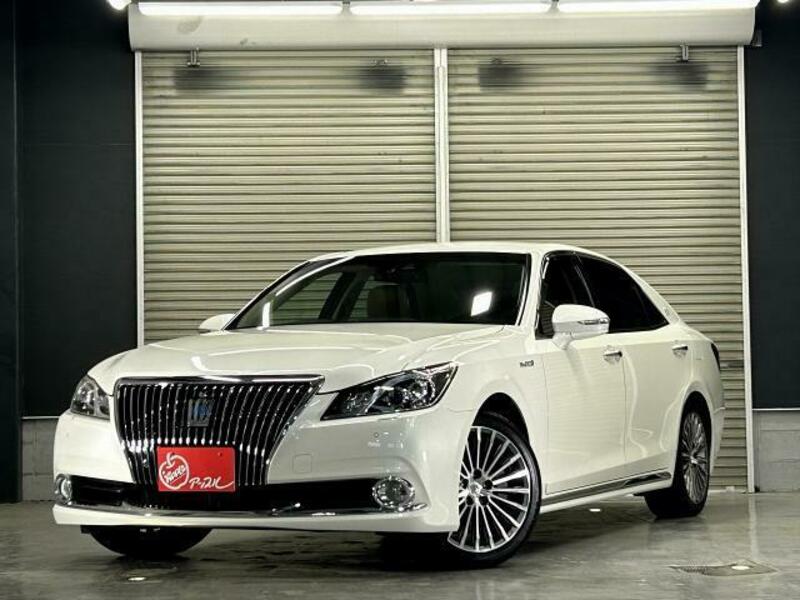 TOYOTA CROWN MAJESTA