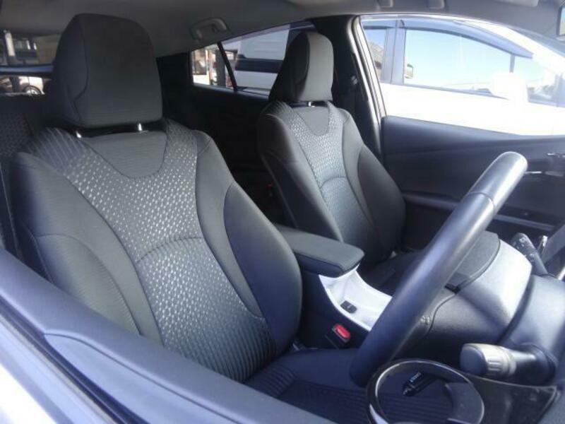 PRIUS-9