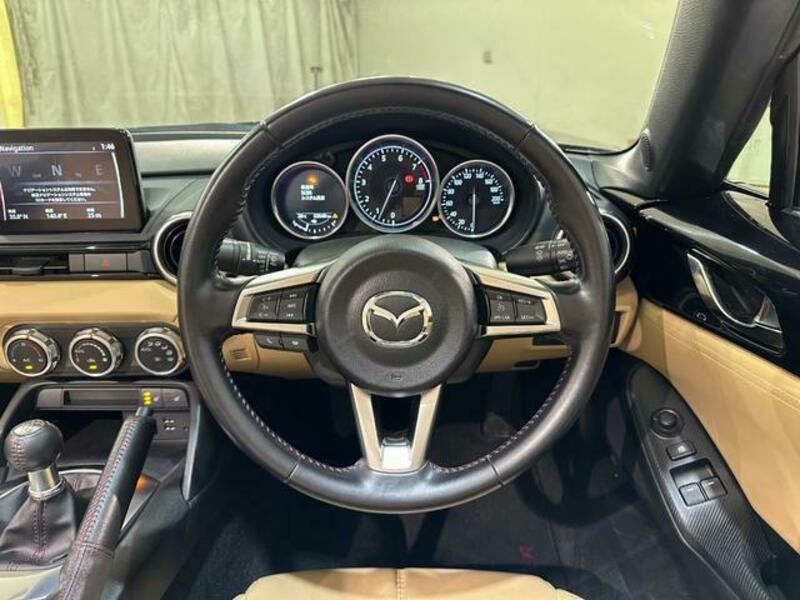 ROADSTER-1