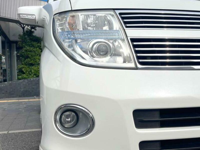 ELGRAND-16