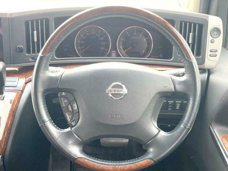 ELGRAND-12