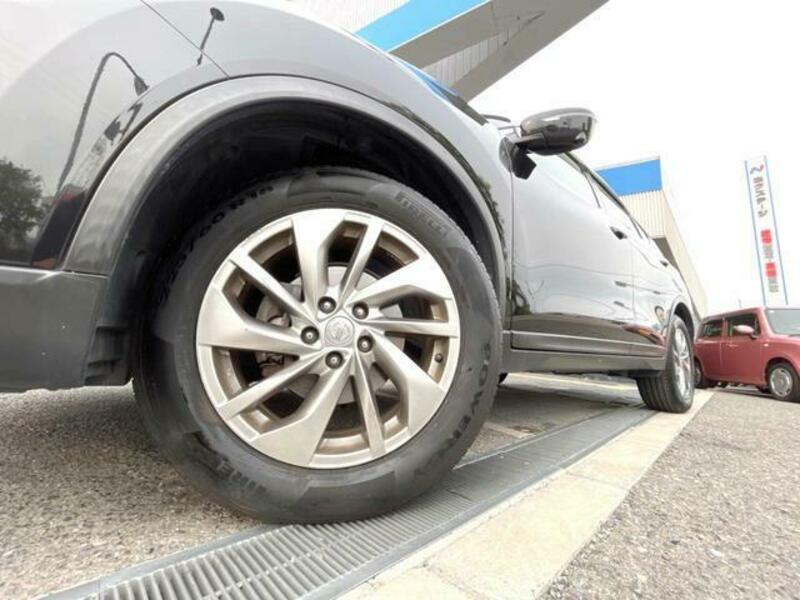 X-TRAIL-19