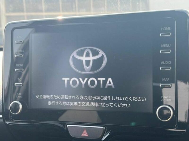 YARIS CROSS-2
