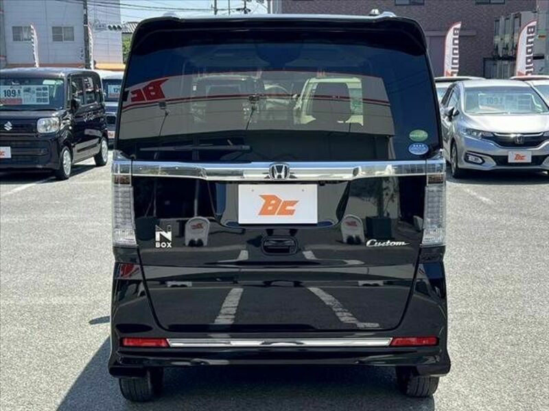 N BOX CUSTOM-13