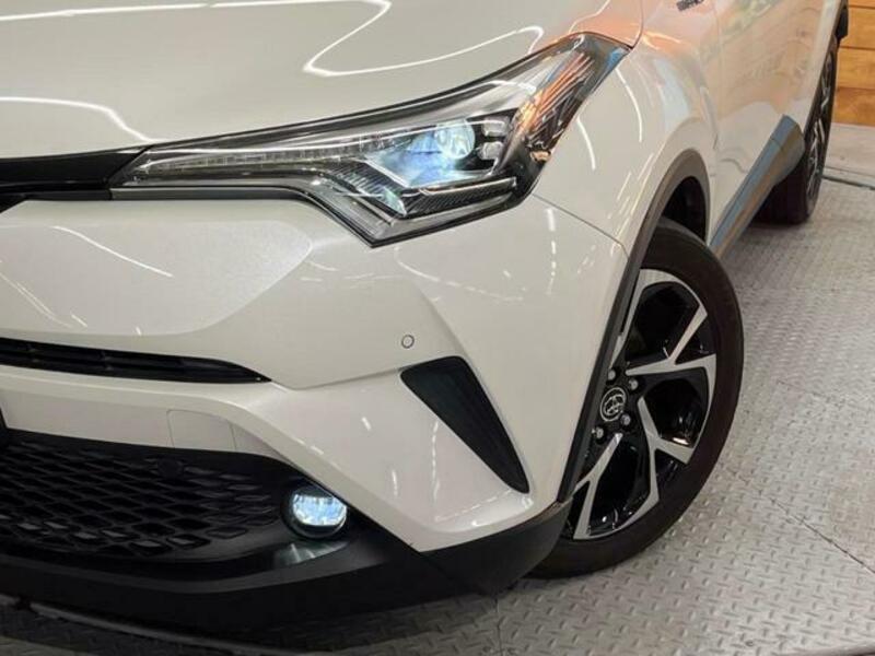 C-HR-11