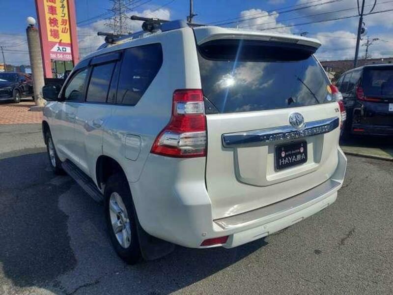 LAND CRUISER PRADO-6