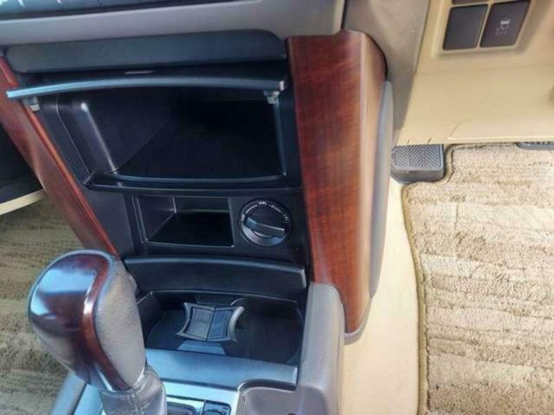 LAND CRUISER PRADO-17