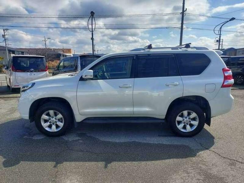 LAND CRUISER PRADO-7