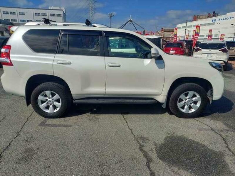 LAND CRUISER PRADO-3