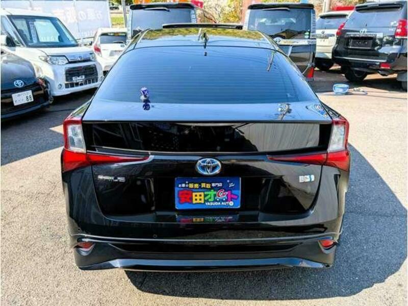 PRIUS-19
