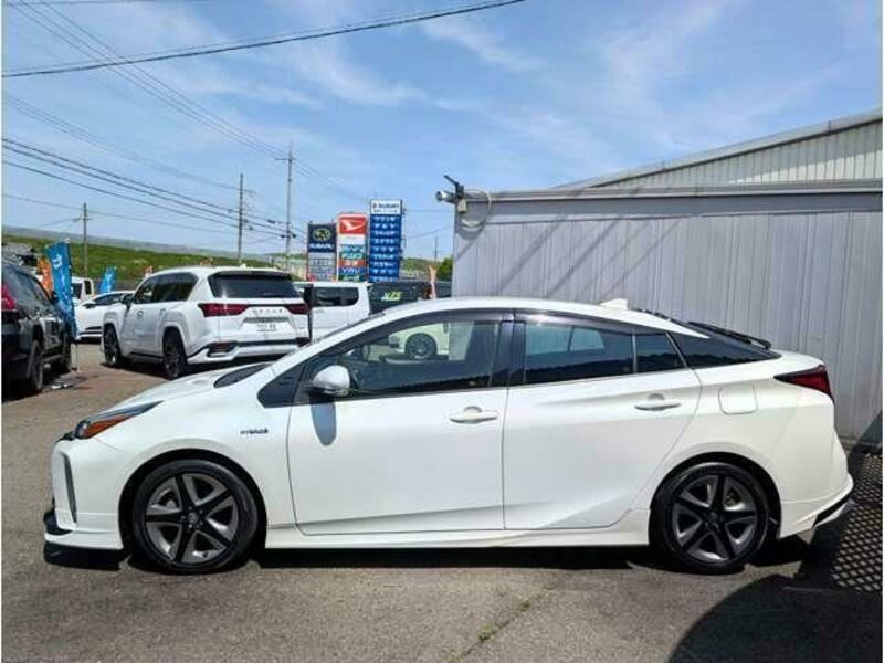 PRIUS-4