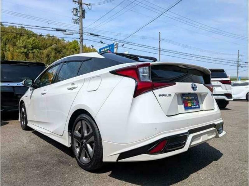 PRIUS-1