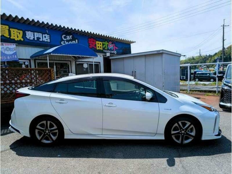 PRIUS-3