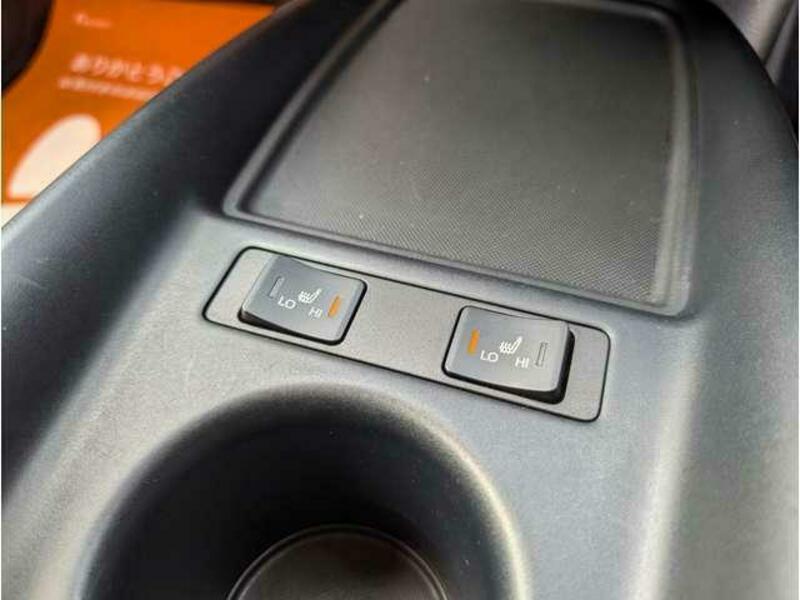 PRIUS-10