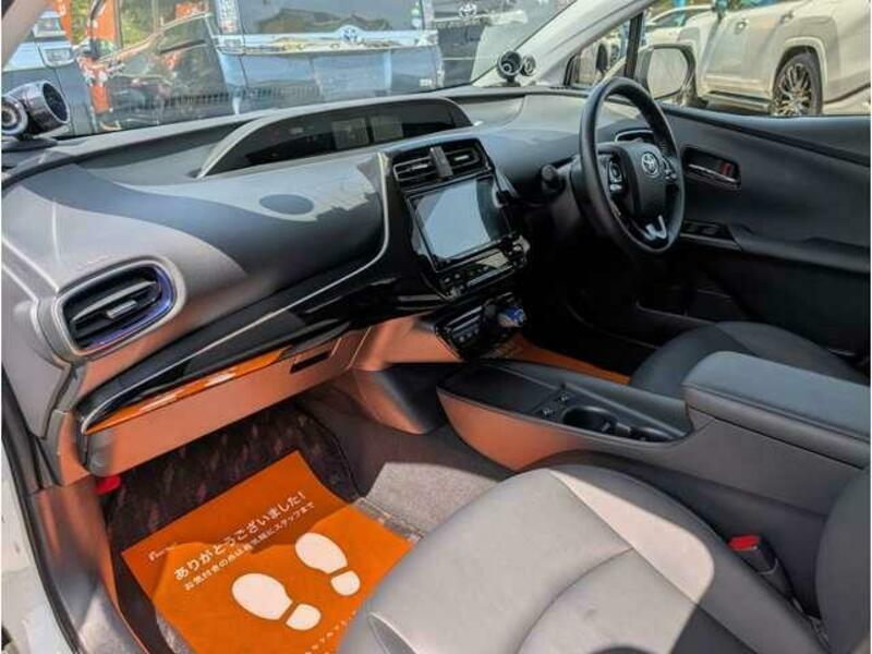 PRIUS-14