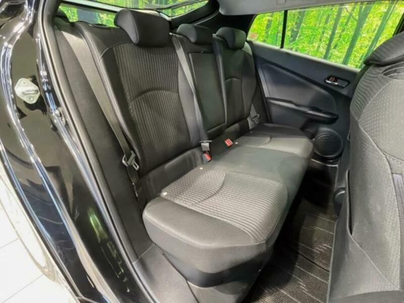 PRIUS-12