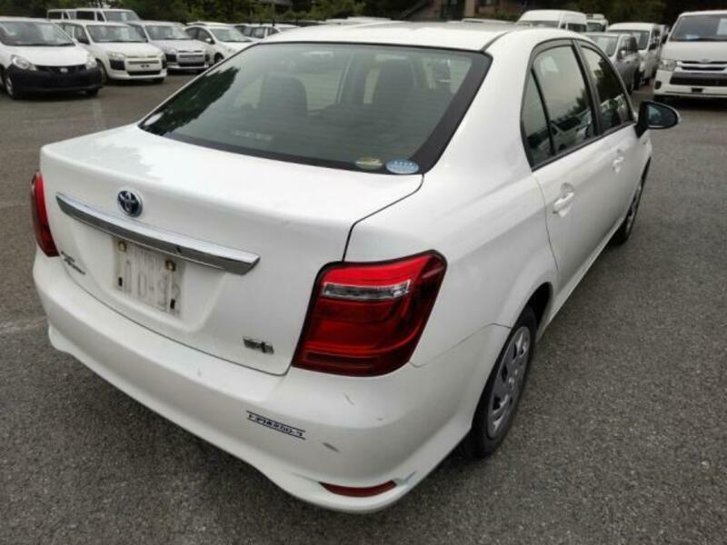 COROLLA AXIO-3