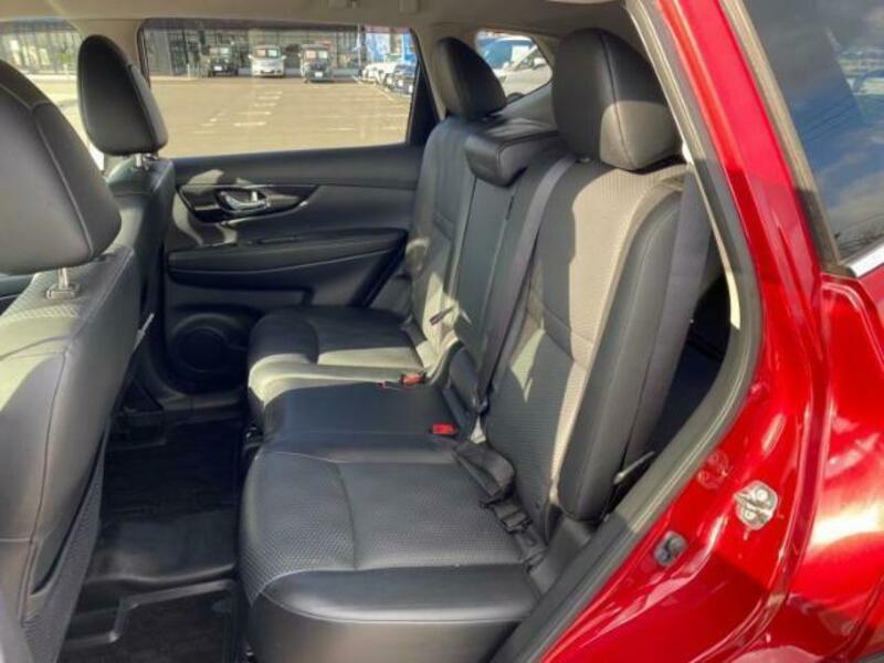 X-TRAIL-17