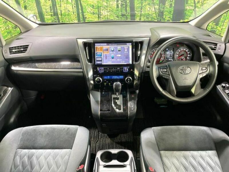 VELLFIRE-1
