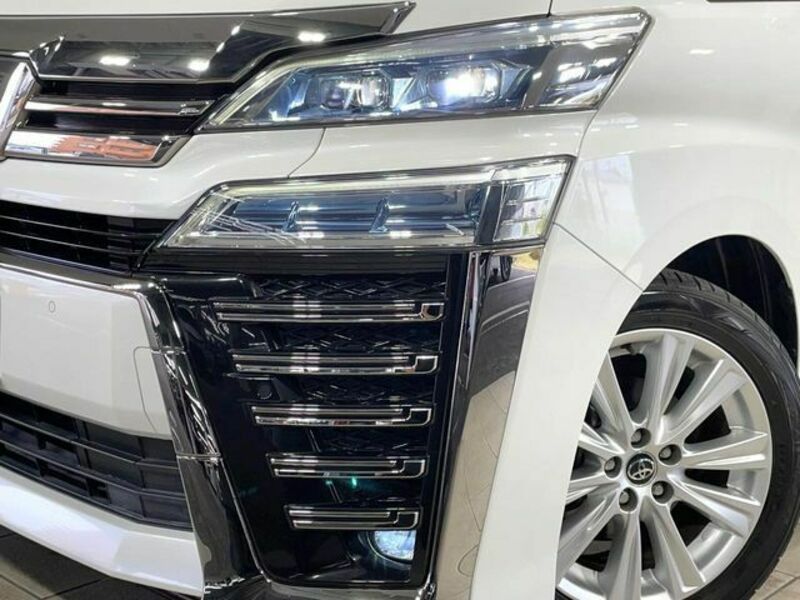 VELLFIRE-12