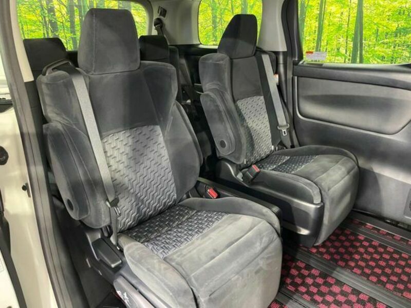 VELLFIRE-9