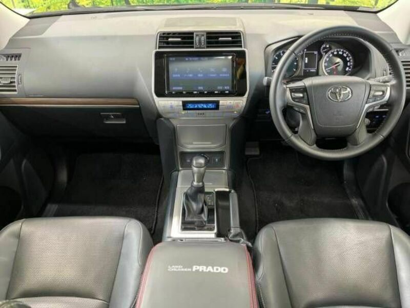 LAND CRUISER PRADO-1