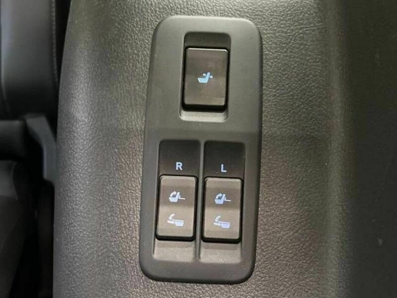 LAND CRUISER PRADO-12