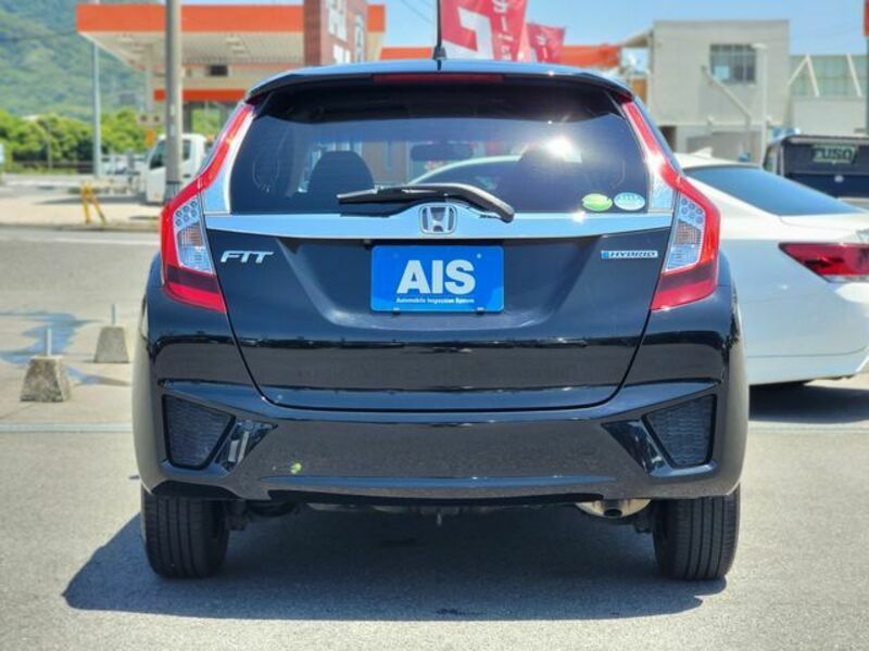 FIT HYBRID-11