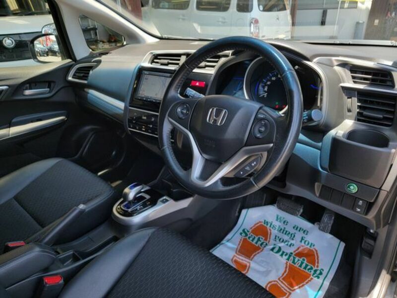FIT HYBRID-14
