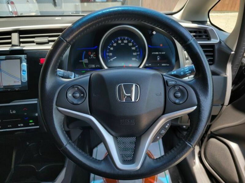 FIT HYBRID-15