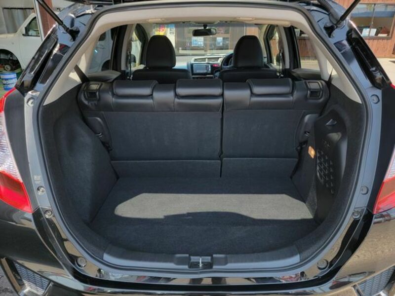FIT HYBRID-23